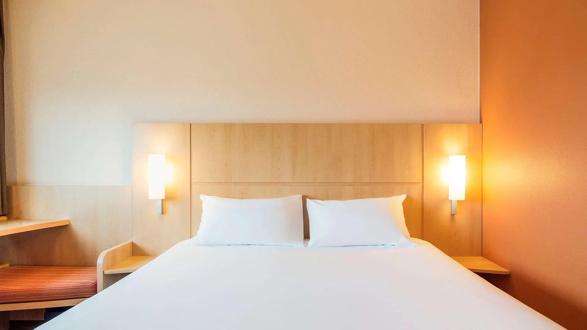 ***  Ibis Schiphol Amsterdam Airport Hotel Badhoevedorp Netherlands