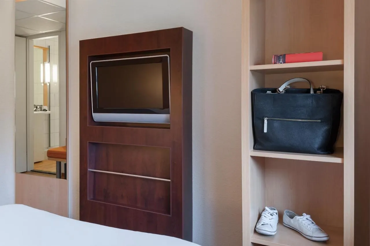 Ibis Schiphol Amsterdam Airport Hotel Badhoevedorp